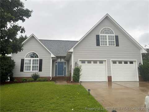 5617 Shady Pine Court, Hope Mills, NC 28348