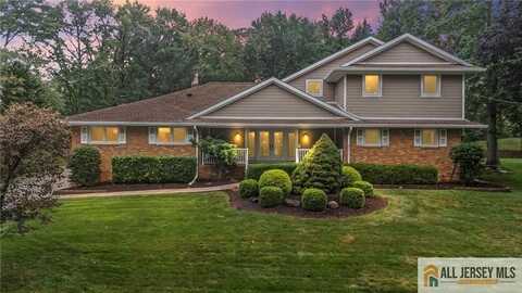 29 Remington Drive, Edison, NJ 08820
