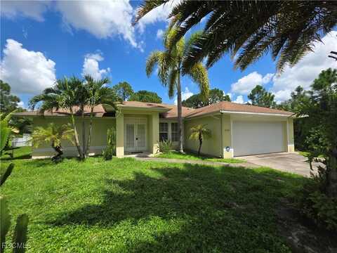 3202 71st Street W, Lehigh Acres, FL 33971