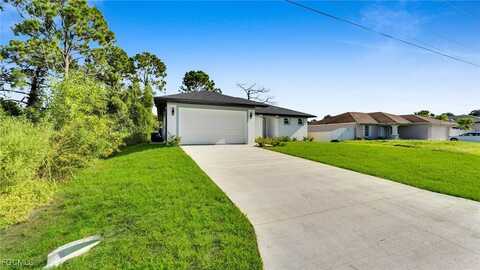 3210 30th Street SW, Lehigh Acres, FL 33976