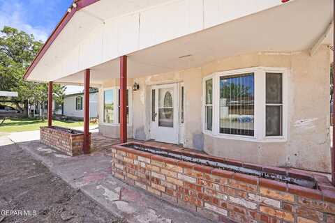 306 A Street SW, Fabens, TX 79838