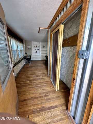 226 Buena Vista unit: B, El Paso, TX 79905
