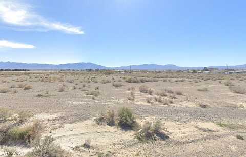 930 S Apache Street, Pahrump, NV 89048
