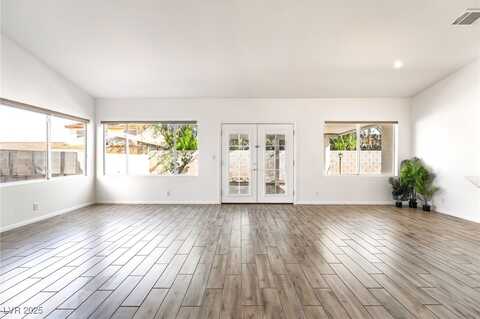 924 Highland Trails Avenue, Henderson, NV 89015