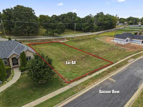 1563 W Gaslight Drive, Springfield, MO 65810