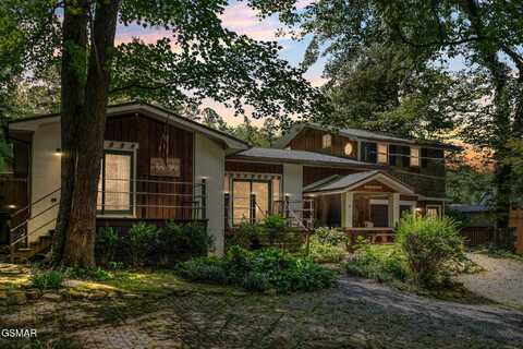 4524 E Scenic Drive, Gatlinburg, TN 37738