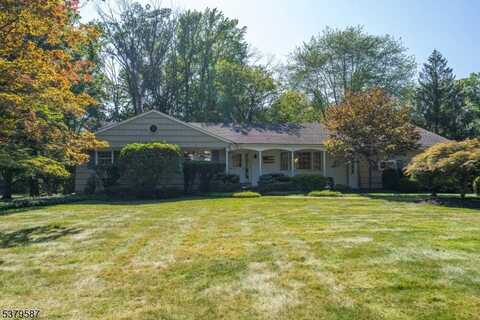 1701 Mohawk Ln, Scotch Plains, NJ 07076
