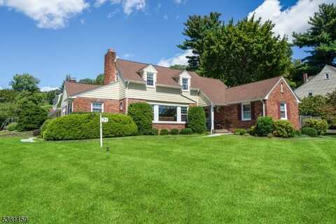 71 Reservoir Ave, Dover, NJ 07801