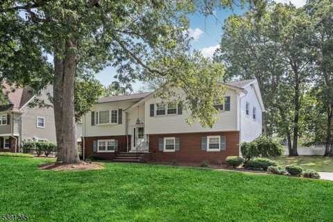 22 Mary Dr, Montville, NJ 07082