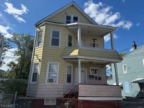 52 Highland St, Paterson, NJ 07524