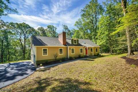 99 Middle Valley Rd, Washington, NJ 07853