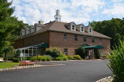 2 Richmond Road UNIT 210, West Milford, NJ 07480