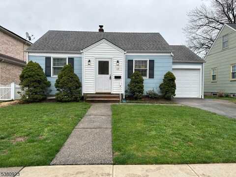 15 Cottage Ln, Clifton, NJ 07012