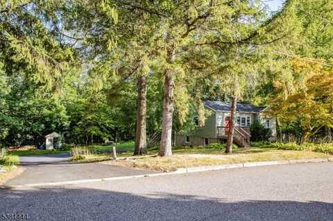 18 Millington Ave, West Milford, NJ 07421