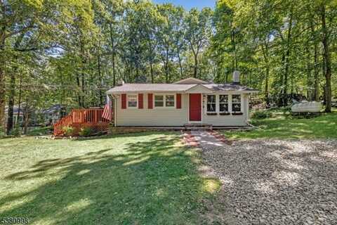 44 Appleseed Rd, Vernon, NJ 07461