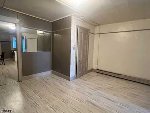 416-418 E Main St, Bound Brook, NJ 08805