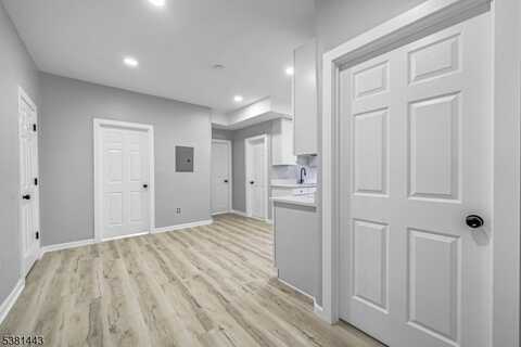 59 Henry St, Passaic, NJ 07055