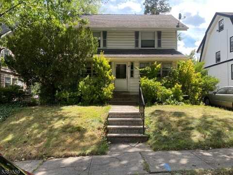 43 Laurel Ave, East Orange, NJ 07017