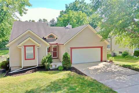 319 NE ORCHARD Street, Lees Summit, MO 64063