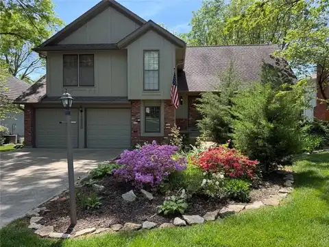 12825 W 117th Street W, Overland Park, KS 66210