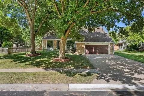 11696 Rosehill Road, Overland Park, KS 66210