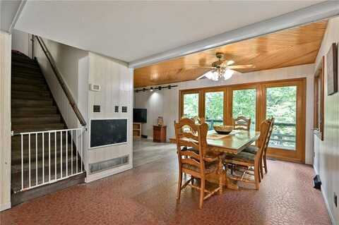 153 SE 125 Road, Warrensburg, MO 64093