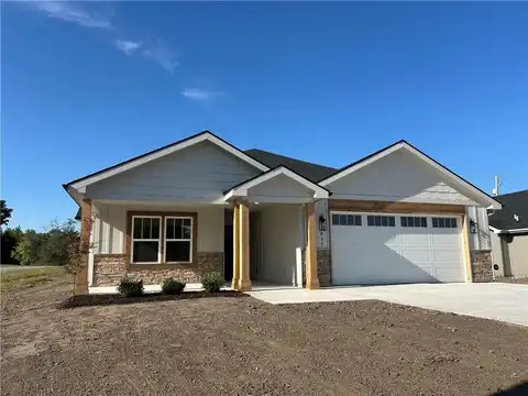 837 Lyon Street, Lawrence, KS 66044