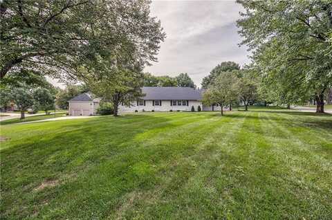 703 Tam-O-Shanter Drive, Kansas City, MO 64145