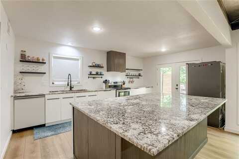 4606 NW 83rd Street, Kansas City, MO 64151