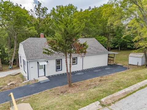 18410 E Independence Avenue, Independence, MO 64056