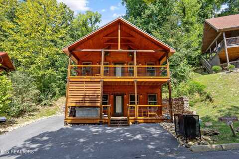 2395 Alpine Village Way, Pigeon Forge, TN 37863
