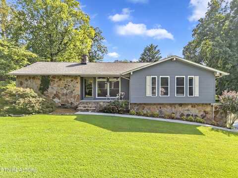 2322 Chesterfield Drive, Maryville, TN 37803