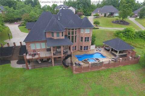 8004 Southridge Way, Hurricane, WV 25526