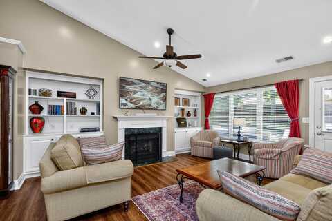 716 Rose Hurst Way, Lexington, KY 40515