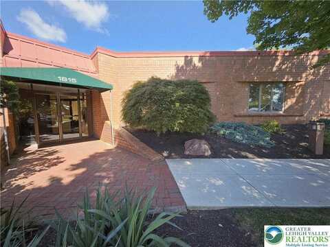 1815 Schadt Avenue, White Hall, PA 18052