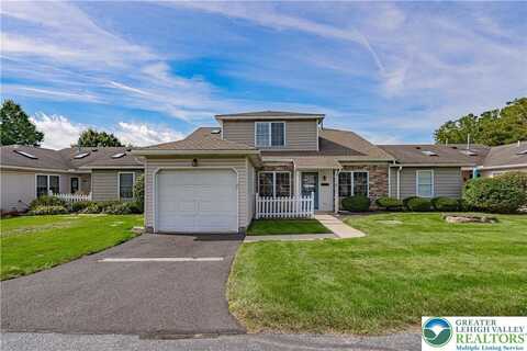 2530 Waynesborough Court, Macungie, PA 18062