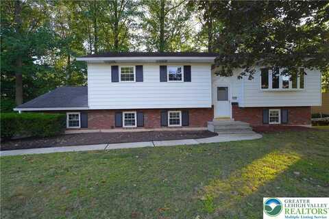 1125 Shadow Oaks Lane, Slatington Boro, PA 18080