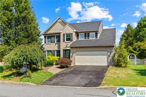 2665 Pond Drive, Fair Oaks, PA 18040