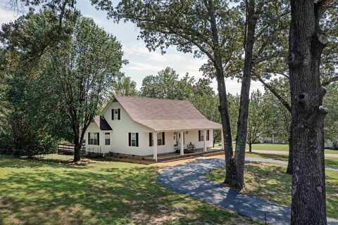 195 TAMMY, Selmer, TN 38375