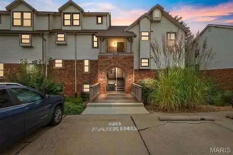 2806 Par Valley Court, Saint Louis, MO 63129