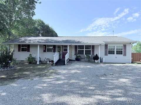 22851 Pleasant Drive, Lebanon, MO 65536
