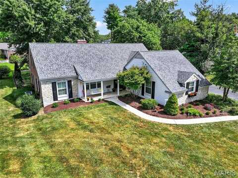12381 Dunmorr Drive, Des Peres, MO 63131