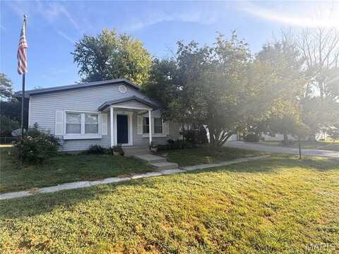 109 W 6th Street, New London, MO 63459