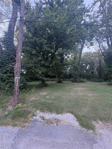 9019 Crest Drive, Fairview Heights, IL 62208