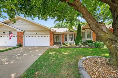 2954 Oakmoor Drive, Saint Charles, MO 63301