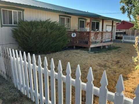 765 Lincoln St, Cedarville, CA 96104