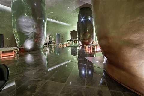 475 Brickell Ave, Miami, FL 33131
