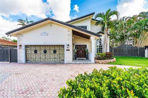 10298 NW 130th St, Hialeah Gardens, FL 33018