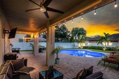 1127 Hidden Valley Way, Weston, FL 33327