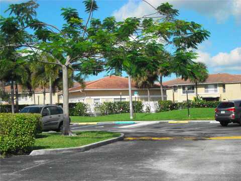 10080 Twin Lakes, Coral Springs, FL 33071
